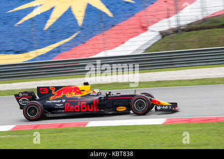 Daniel Ricciardo von RBR TAG Heuer Rennen in der Formel 1 Grand Prix auf dem Sepang F1 Circuit. Ricciardo beendete das Rennen in der dritten Position. Am 01. Oktober 2017 in Kuala Lumpur, Malaysia. Stockfoto