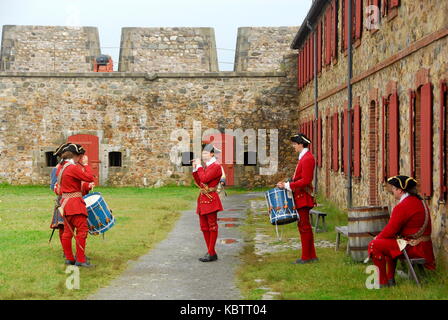 King's Bastion Kaserne an der Living History Museum der Französischen Festung Louisbourg auf Cape Breton Island, Nova Scotia, Kanada Stockfoto