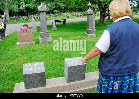 Grabsteine an der RMS Titanic Grab in Fairview Rasen Friedhof in Halifax, Nova Scotia, Kanada Stockfoto