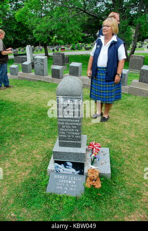 Grabsteine an der RMS Titanic Grab in Fairview Rasen Friedhof in Halifax, Nova Scotia, Kanada Stockfoto