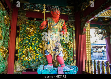 Bidara, der die südlichen Himmel schützt. Einer der vier Wächter Gottheiten in der Taiyuin Yashamon Tor des Tempels, Nikko, Japan Stockfoto