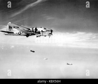 Boeing B-17 Flying Fortress. Amerikanische Bomber Flugzeug in Aktion während des Zweiten Weltkrieges Stockfoto