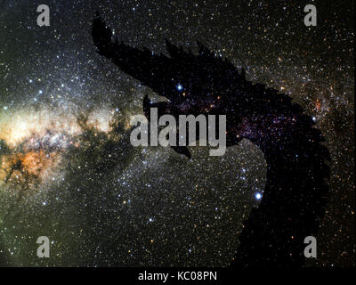 Naga Schatten auf Galaxy space, Elemente dieses Bild von der Nasa eingerichtet Stockfoto