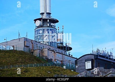 TV Relais Station auf dem Gipfel des Puy de Dome Vulkan, Auvergne, Zentralmassiv, Frankreich Stockfoto