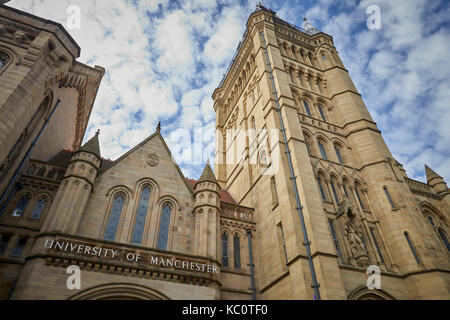 Manchester University Campus Whitworth Hall Haupteingang das Viereck auf der Oxford Road Stockfoto