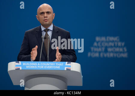 Gemeinschaften Sekretär Sajid Javid spricht auf dem Parteitag der Konservativen in Manchester Central Convention Complex in Manchester. Stockfoto