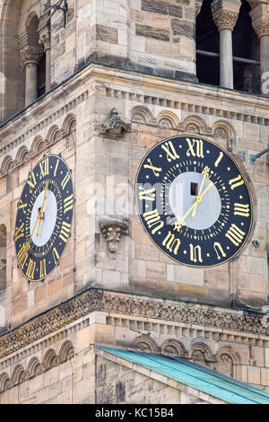 Turmuhr in Bamberg. Stockfoto