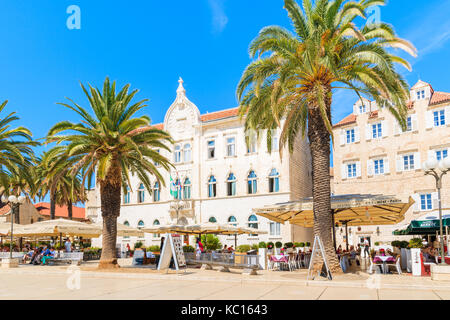 TROGIR, KROATIEN - Sep 6, 2017: historische Gebäude in der Altstadt von Trogir, Dalmatien, Kroatien. Stockfoto