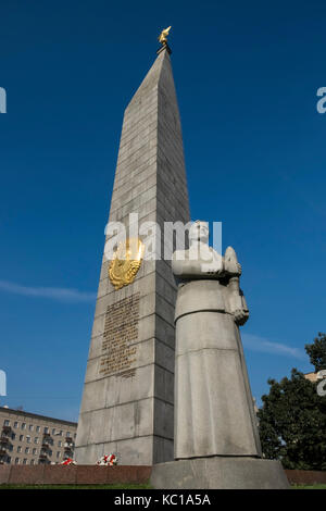 Ein WW2-Denkmal in Dorogomilovo Bezirk, Moskau, Russland. Stockfoto