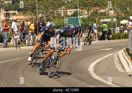 Nizza - 2. JULI: Die TOUR 2013 (Tour de France). MOVISTAR Team in Nizza/Nice Etappe 4 (25 km)... Stockfoto