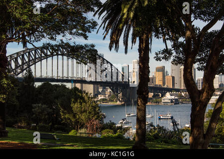 Blick auf die Harbour Bridge von Wendy's Secret Garden Sydney Australien Stockfoto