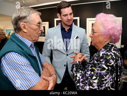 Dorset, Großbritannien. 01 Okt, 2017 Künstler doug Hyde Kunstgalerie Dorchester, Dorset, Großbritannien öffnet. Doug hyde Credit: finnbarr Webster/alamy leben Nachrichten Stockfoto