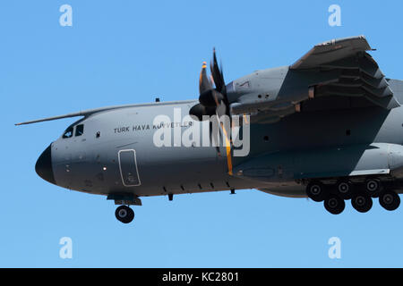 Nahaufnahme eines Airbus A 400 M Atlas Militär turboprop Flugzeug der Türkischen Luftwaffe Stockfoto