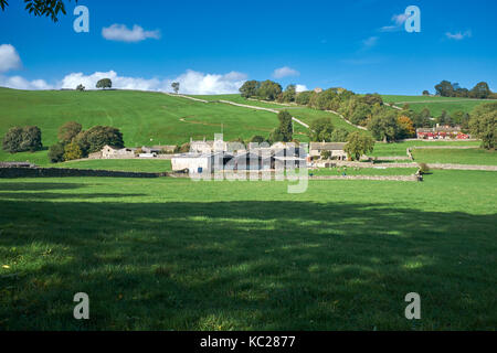 Von appletreewick. Zu Fuß südöstlich von burnsall in Richtung drebley entlang River Wharfe. wharfedale Stockfoto