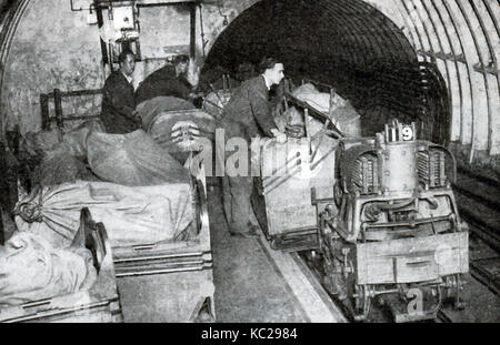 1932 - Die GPO (British Post Office) u-Mail Transport System Bahn Anschluss Bezirk Poststellen in London am Hauptterminal Stockfoto