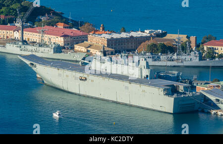 Luftaufnahme der HMAS Adelaide der Royal Australian Navy Stockfoto