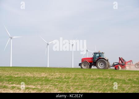 Windmühlen zur Stromerzeugung, Pozuelo de Aragon, Zaragoza, Aragon