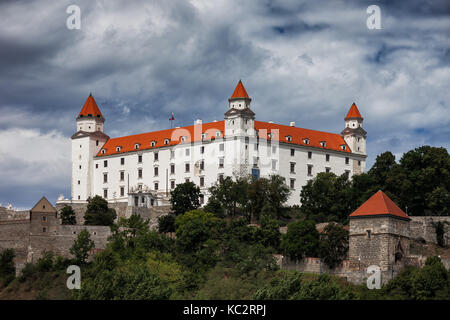 Die Slowakei, Bratislava Burg (bratislavsky Hrad), historische Wahrzeichen der Stadt Stockfoto