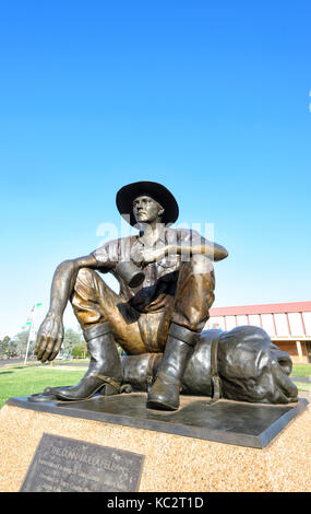 Die cunnamulla Fella Statue, verewigt in den Song von Stan Coster und Slim Dusty, Cunnamulla, New South Wales, NSW, Australien Stockfoto
