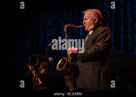 Der amerikanische jazz-Musiker und Saxophonist Scott Hamilton führt ein live-Konzert am Kosmopolit in Oslo. Norwegen, 23/03 2017. Stockfoto