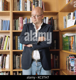 Toby Young, englischer Journalist und Autor in London England fotografiert, 7. August 2006 Stockfoto