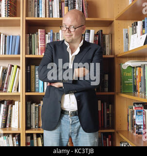 Toby Young, englischer Journalist und Autor in London England fotografiert, 7. August 2006 Stockfoto