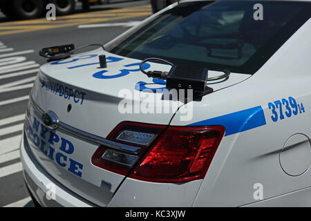 Eine NYPD Streifenwagen mit License Plate Scanner in New York City, New York, am 24. Juni 2017. Stockfoto