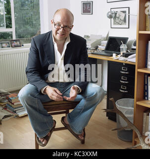 Toby Young, englischer Journalist und Autor in London England fotografiert, 7. August 2006 Stockfoto