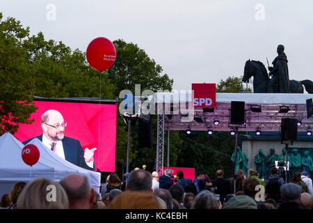 Deutschland, Köln, Martin Schulz SPD im Wahlkampf am Heumarkt, 21. September 2017. Deutschland, Köln, Martin Schulz SPD bei ei Stockfoto