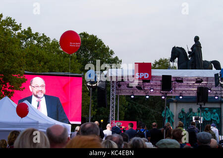 Deutschland, Köln, Martin Schulz SPD im Wahlkampf am Heumarkt, 21. September 2017. Deutschland, Köln, Martin Schulz SPD bei ei Stockfoto