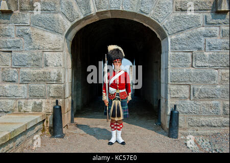 Traditionelle gekleidete Wache, Fort George, Citadel Hill, Halifax, Nova Scotia, Kanada Stockfoto