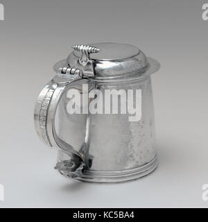 Tankard, Ca. 1740-1760, in New York, New York, USA, US-amerikanischen, Silber, Gesamt: 6 7/8 x 8 7/16 in. (17,5 x 21,4 Stockfoto