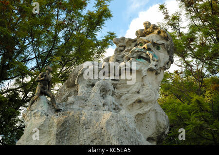 Statue des mythischen Adamastor. santa catarina Belvedere. Lissabon, Portugal Stockfoto