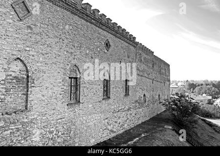 Wand des medzhybizh Schloss, Ukraine. medzhybizh Burg, die als Bollwerk gegen die osmanische Expansion in den 1540s, einer der stärksten Festung Stockfoto