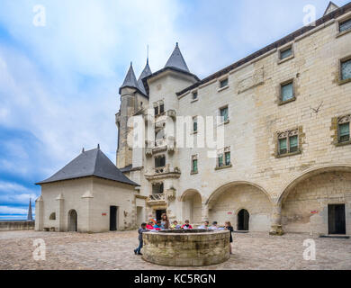 Frankreich, Maine-et-Loire, Pays de la Loire, im Hof des Château de Saumur Stockfoto