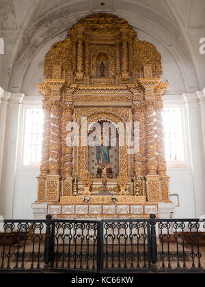 Hölzerne Altar der alten Goa's Se Kathedrale Stockfoto