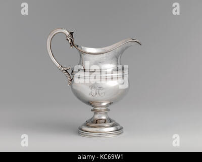 Creamer, 1810-25, in Philadelphia, Pennsylvania, USA, US-amerikanischen, Silber, Gesamt: 6 13/16 x 6 5/16 in. (17,3 x 16 Stockfoto