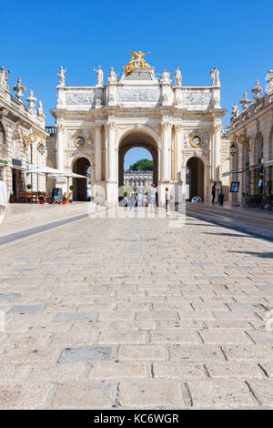 Frankreich, Grand Est, Nancy, hier Arch auf der Place Stanislas Stockfoto