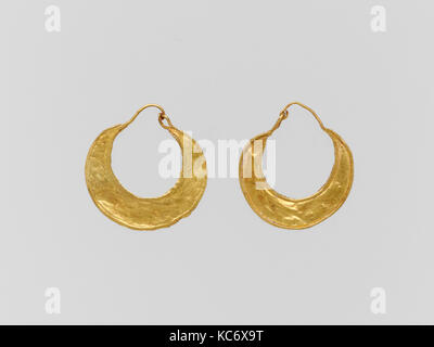 Gold sichelförmige Ohrring, 5. Jahrhundert v. Chr. - 1. Jahrhundert A.D Stockfoto