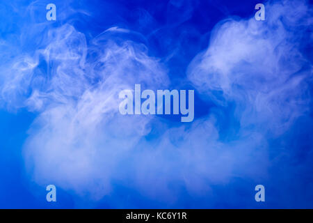 Blauer Rauch. Zusammenfassung Hintergrund und Textur Stockfoto