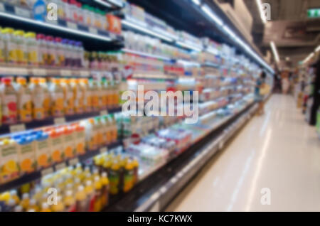 Verschwommen Supermarkt Produkt für den Hintergrund. Stockfoto