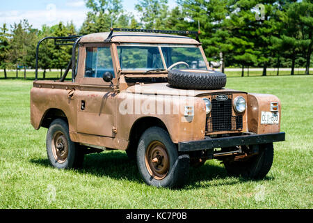 Alten Land Rover Serie iia, Serie 2, Serie 2, 88, Pick-up-Truck, 4x4 Geländewagen, geändert, Vorderansicht, 1960er Jahre Stockfoto