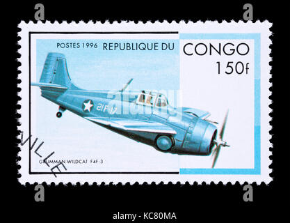 Briefmarke aus dem Kongo zeigt eine Grumman F4F-3 Wildcat, naval fighter plane Stockfoto