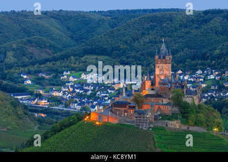 Cochem Cochem Burg ist mehr als eine Burg. Es ist der größte Berg-Burg an der Mosel, Deutschland. Stockfoto