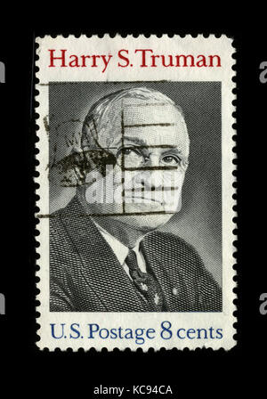 USA – UM 1980: Eine in den USA gedruckte Briefmarke zeigt ein Bildporträt Harry S. Truman (8. Mai 1884 – 26. Dezember 1972) war der 33. Präsident der Vereinigten Staaten Stockfoto