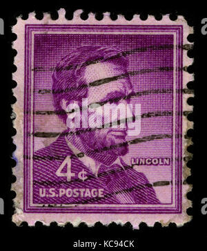 USA – UM 1930: Eine in den USA gedruckte Briefmarke zeigt ein Bildporträt Abraham Lincoln (12. Februar 1809 – 15. April 1865), das als 16. Präsident der USA diente Stockfoto