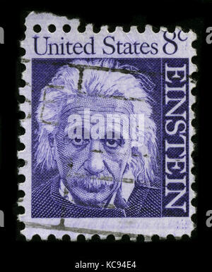 USA – UM 1965: Ein in den USA gedruckter Stempel zeigt Bildporträt Albert Einstein (14. März 1879 – 18. April 1955) war ein theoretischer Physiker und Philosoph Stockfoto