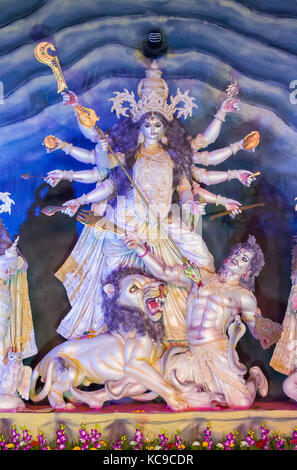 Durga Göttin Bild in senkrechten Rahmen an verschiedenen Standorten Stockfoto