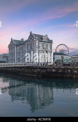 Victoria und Albert (v+a waterfront in der Morgendämmerung, Cape Town, Western Cape, Südafrika Stockfoto