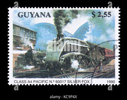 Briefmarke aus Guyana, der einen Klasse A4 Pacific Dampflokomotive. Stockfoto